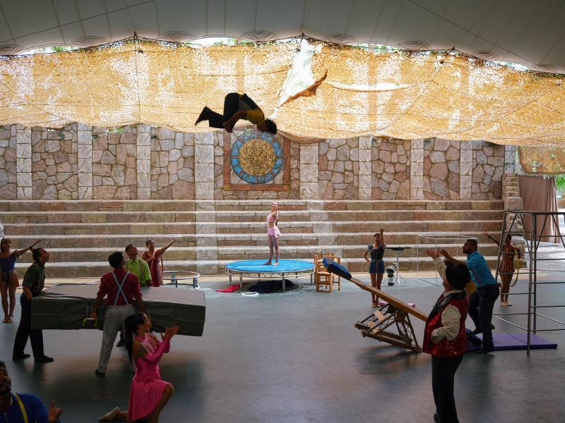 Swing Circus Caribe Bay