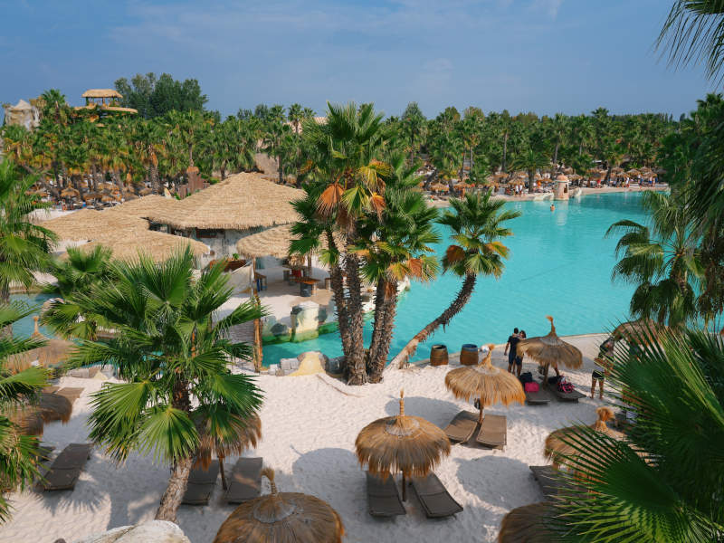 Relax Area Caribe Bay